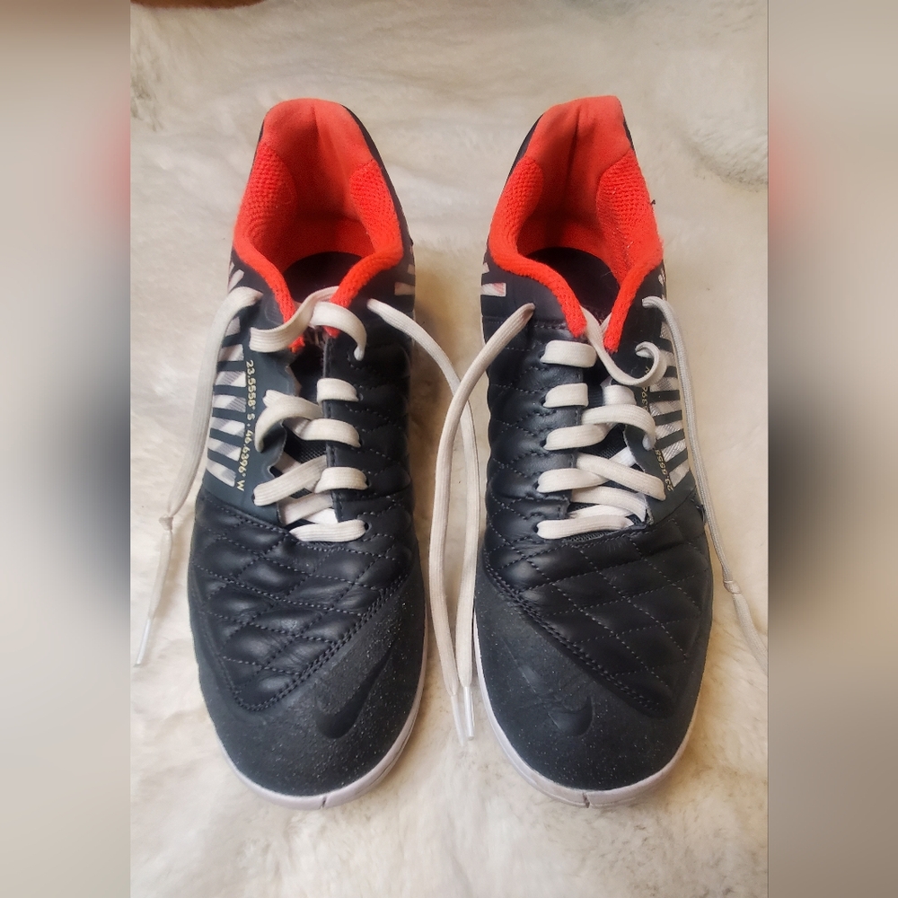 NIKE Men's LUNARGATO Sneakers - Indoor Soccer Cleats